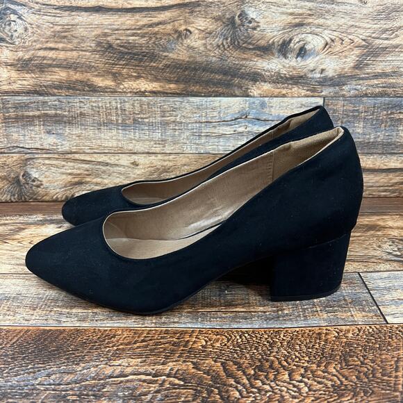 Lane Bryant Black Velvet Pumps Women's 10.5W Block Heel Pointed Toe Slip On Shoe - Picture 2 of 7